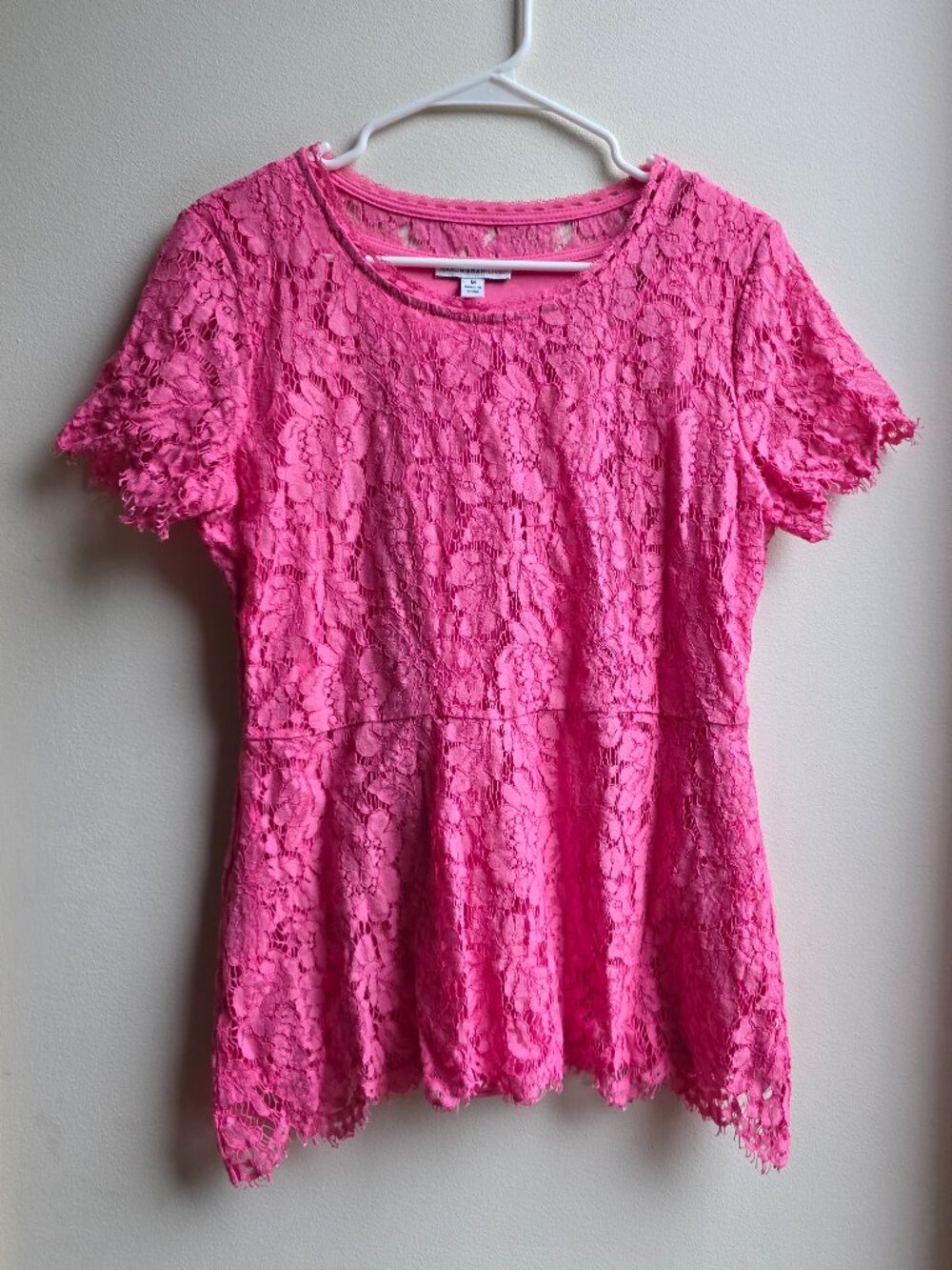 Isaac Mizrahi Hot Pink Stretch Lace Top Size Medium